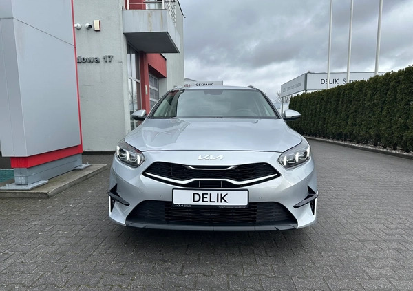 Kia Ceed cena 137700 przebieg: 6, rok produkcji 2024 z Jędrzejów małe 562